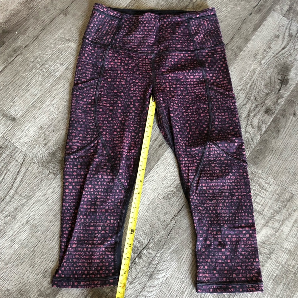 Lululemon Magenta Crops